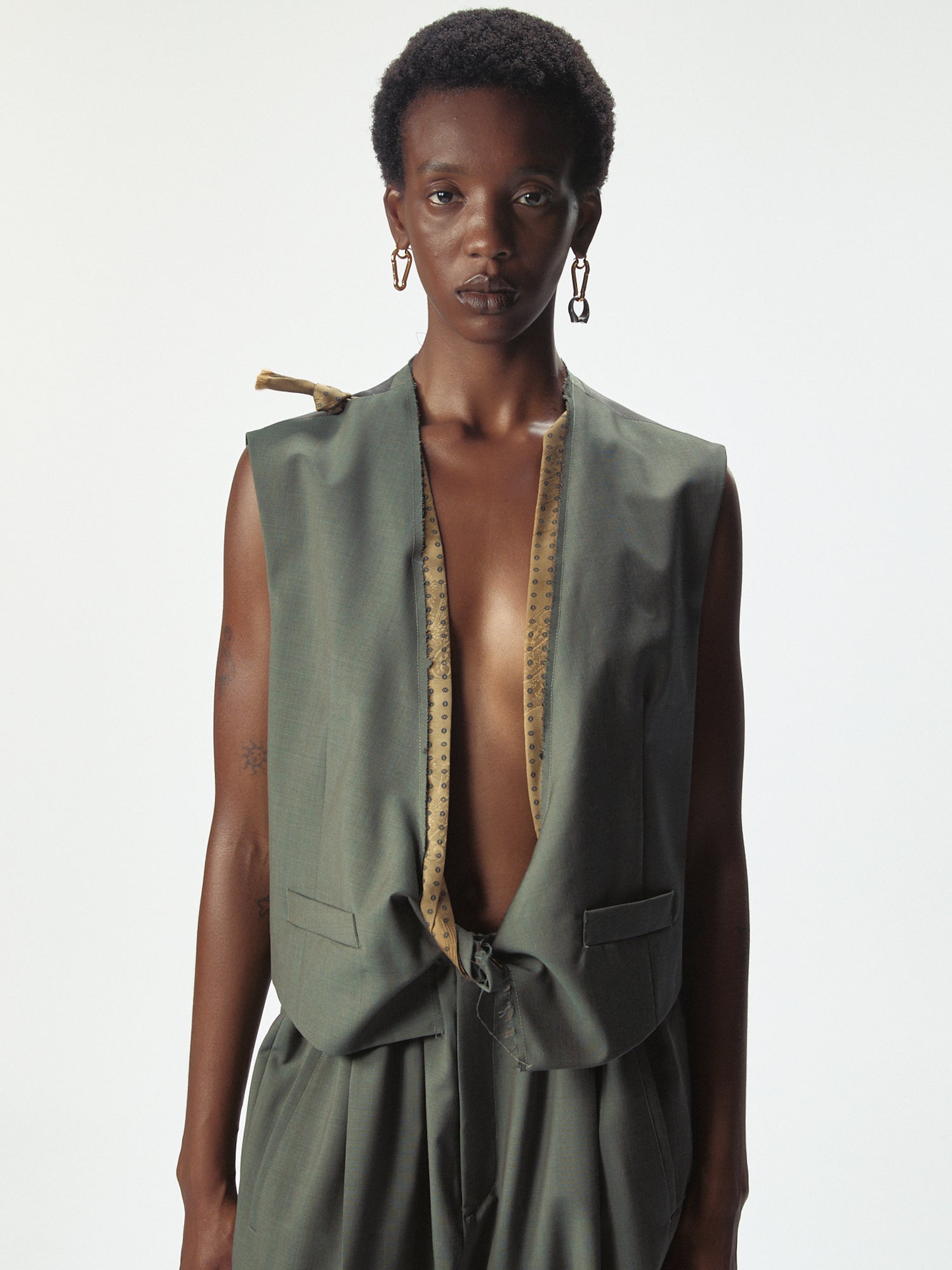 Dawn Knotted Vest Dollar Green